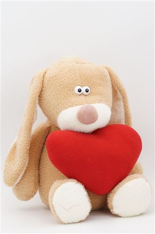 Мягкая игрушка Кролик Лоуренс 36/43 см с красным сердцем 0982936S-47